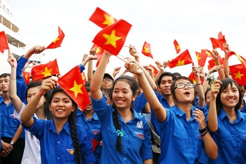 Activities mark traditional day of Vietnamese students - ảnh 1